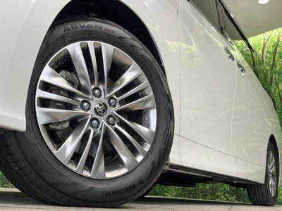 2025 Toyota ALPHARD — фото 16
