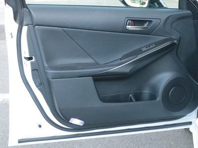 2024 Lexus IS — миниатюра 27