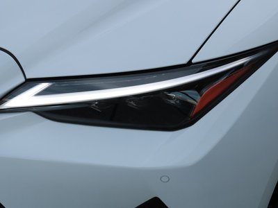 2024 Lexus IS — миниатюра 21