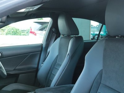 2024 Lexus IS — миниатюра 37