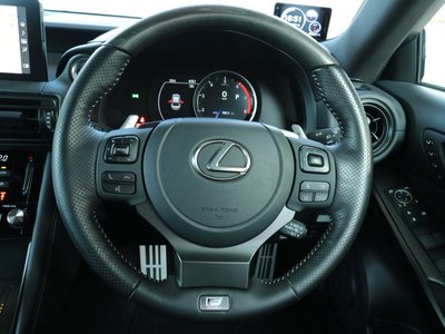 2024 Lexus IS — миниатюра 44
