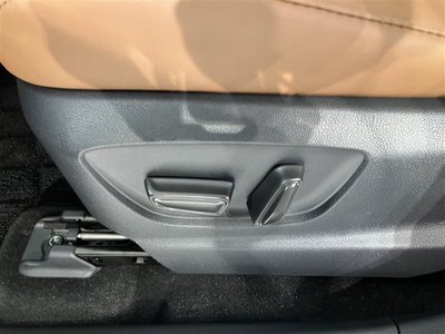 صورة مصغرة 22 لـ 2025 Toyota CROWN ESTATE