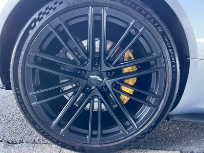 صورة مصغرة 31 لـ 2025 Aston Martin DB12