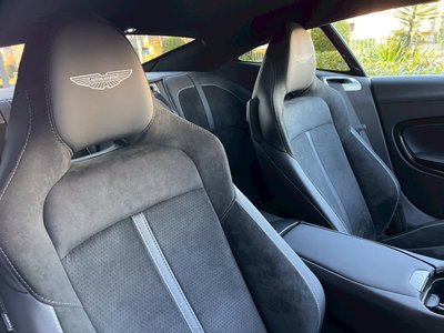 صورة مصغرة 49 لـ 2025 Aston Martin DB12