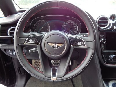 2017 Bentley BENTAYGA — миниатюра 17