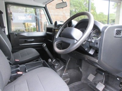 2014 LAND Rover DEFENDER 缩略图 15