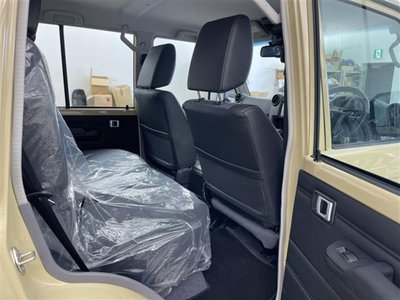2024 Toyota LAND CRUISER 70 照片 24
