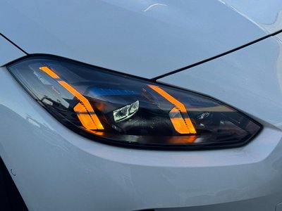 2025 BMW 1 SERIES photo 12