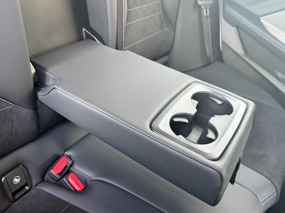 2025 BMW 1 SERIES thumbnail 32