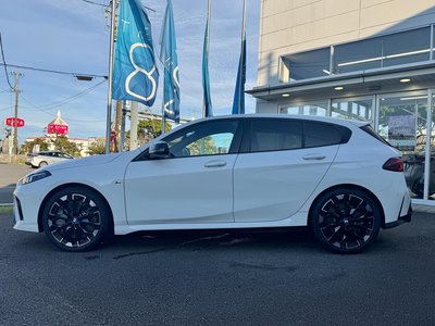 2025 BMW 1 SERIES photo 5