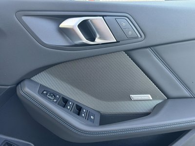 2025 BMW 1 SERIES thumbnail 44