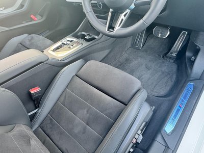 2025 BMW 1 SERIES thumbnail 22