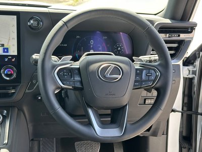 2025 Lexus GX — фото 25