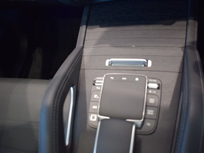 2025 Mercedes-BENZ GLS photo 14