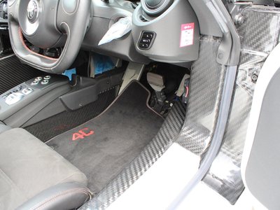 2018 ALFA Romeo 4C — миниатюра 25