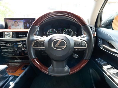 2016 Lexus LX 缩略图 16