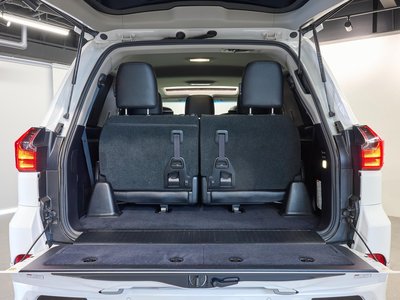 2016 Lexus LX 缩略图 33