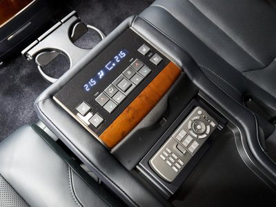 2016 Lexus LX 缩略图 31