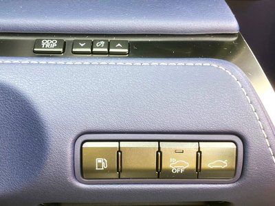 صورة مصغرة 16 لـ 2017 Lexus LC