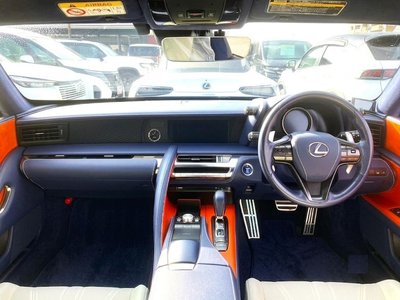 صورة مصغرة 3 لـ 2017 Lexus LC