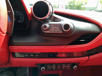 2022 Ferrari F8 SPIDER 缩略图 20