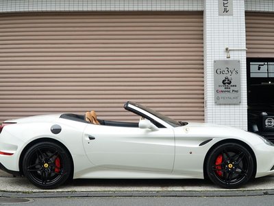 2016 Ferrari CALIFORNIA T 照片 12