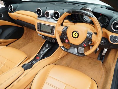 2016 Ferrari CALIFORNIA T 照片 17