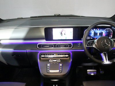 2026 Mercedes-BENZ V-CLASS photo 2
