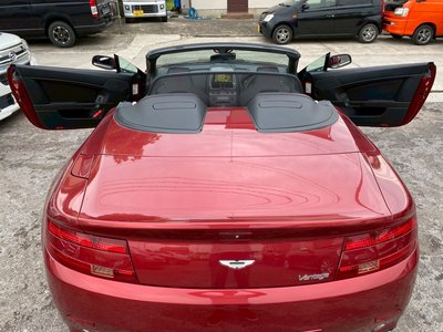 صورة 46 لـ 2010 Aston Martin V8 VANTAGE ROADSTER