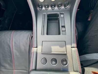 صورة 23 لـ 2010 Aston Martin V8 VANTAGE ROADSTER