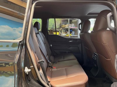 صورة 8 لـ 2025 Toyota LAND CRUISER 250