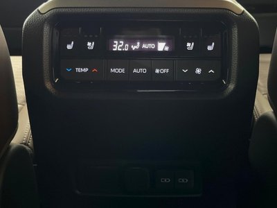 صورة 49 لـ 2025 Toyota LAND CRUISER 250