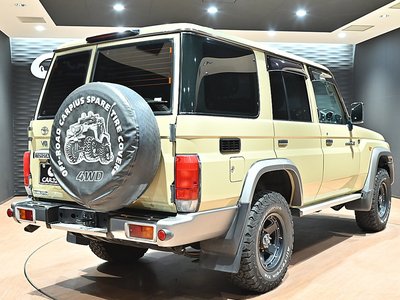 2015 Toyota LAND CRUISER 70 photo 2