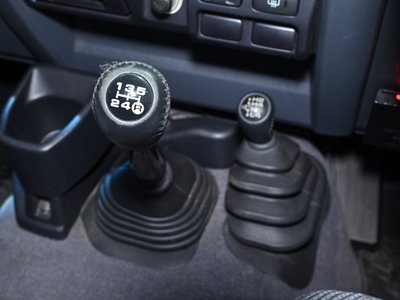 2015 Toyota LAND CRUISER 70 thumbnail 29
