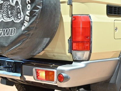 2015 Toyota LAND CRUISER 70 thumbnail 51