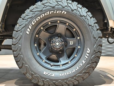 2015 Toyota LAND CRUISER 70 thumbnail 57