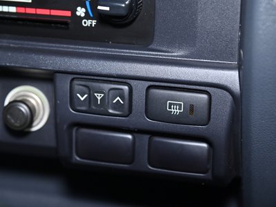 2015 Toyota LAND CRUISER 70 thumbnail 28
