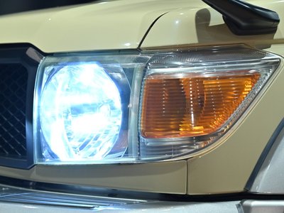 2015 Toyota LAND CRUISER 70 thumbnail 39
