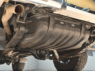 2015 Toyota LAND CRUISER 70 thumbnail 47