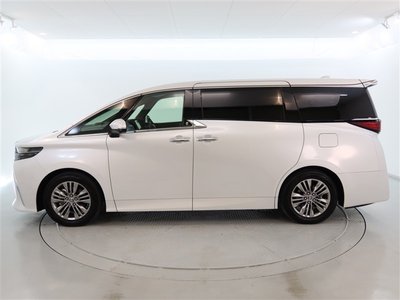 2023 Toyota ALPHARD photo 3