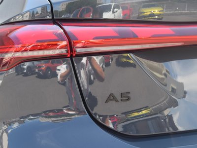 صورة 10 لـ 2025 AUDI A5 AVANT