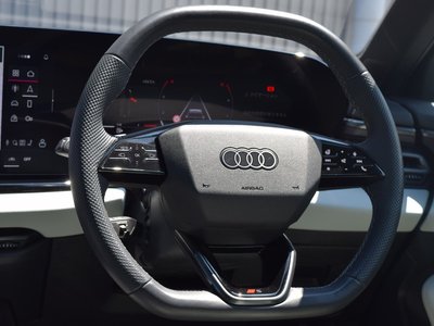 صورة 44 لـ 2025 AUDI A5 AVANT
