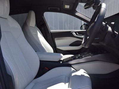 صورة 40 لـ 2025 AUDI A5 AVANT