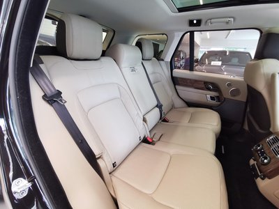 2021 LAND Rover RANGE ROVER thumbnail 35