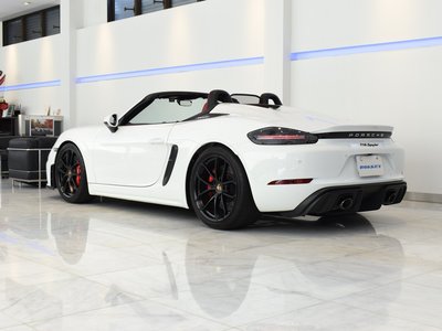 2021 Porsche 718 SPYDER photo 3