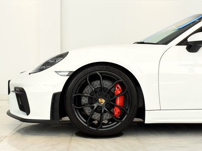2021 Porsche 718 SPYDER photo 5