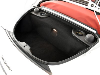 2021 Porsche 718 SPYDER thumbnail 42