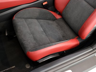2021 Porsche 718 SPYDER thumbnail 21