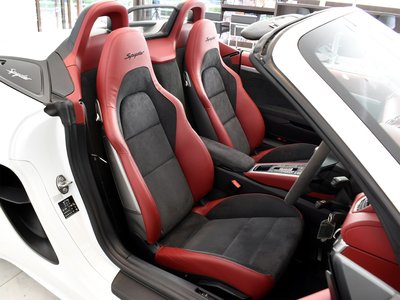 2021 Porsche 718 SPYDER photo 9