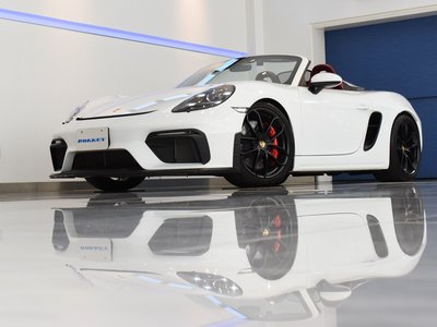2021 Porsche 718 SPYDER thumbnail 32